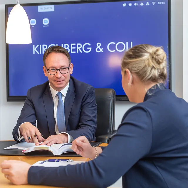 Mitarbeiter - KIRCHBERG & COLL. Rechtsanwälte, Fachanwälte und Notar aus 