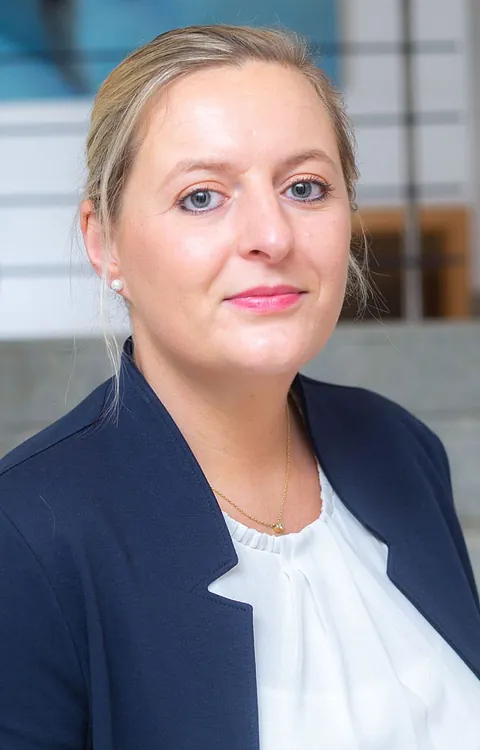 Geschäft - KIRCHBERG & COLL. Rechtsanwälte, Fachanwälte und Notar aus 