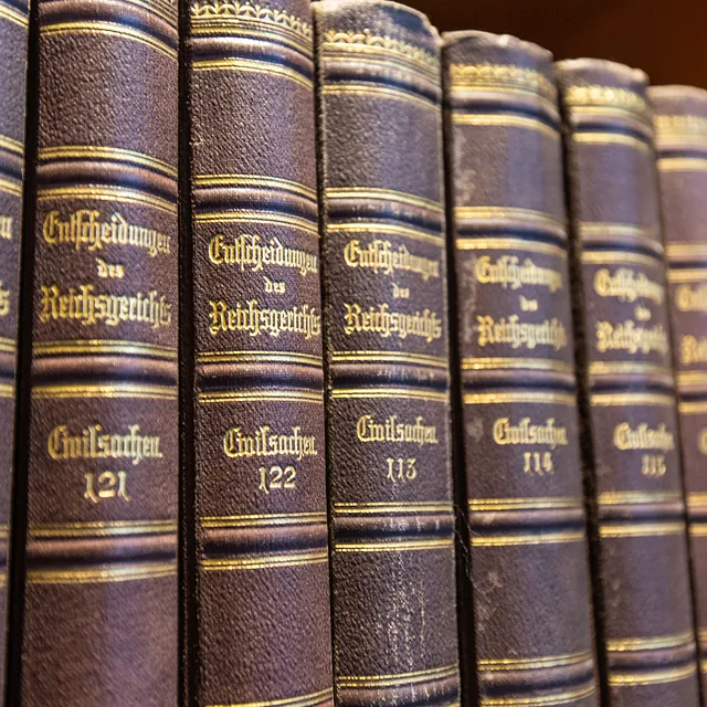 Geschäft - KIRCHBERG & COLL. Rechtsanwälte, Fachanwälte und Notar aus 