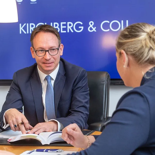 Mitarbeiter - KIRCHBERG & COLL. Rechtsanwälte, Fachanwälte und Notar aus 